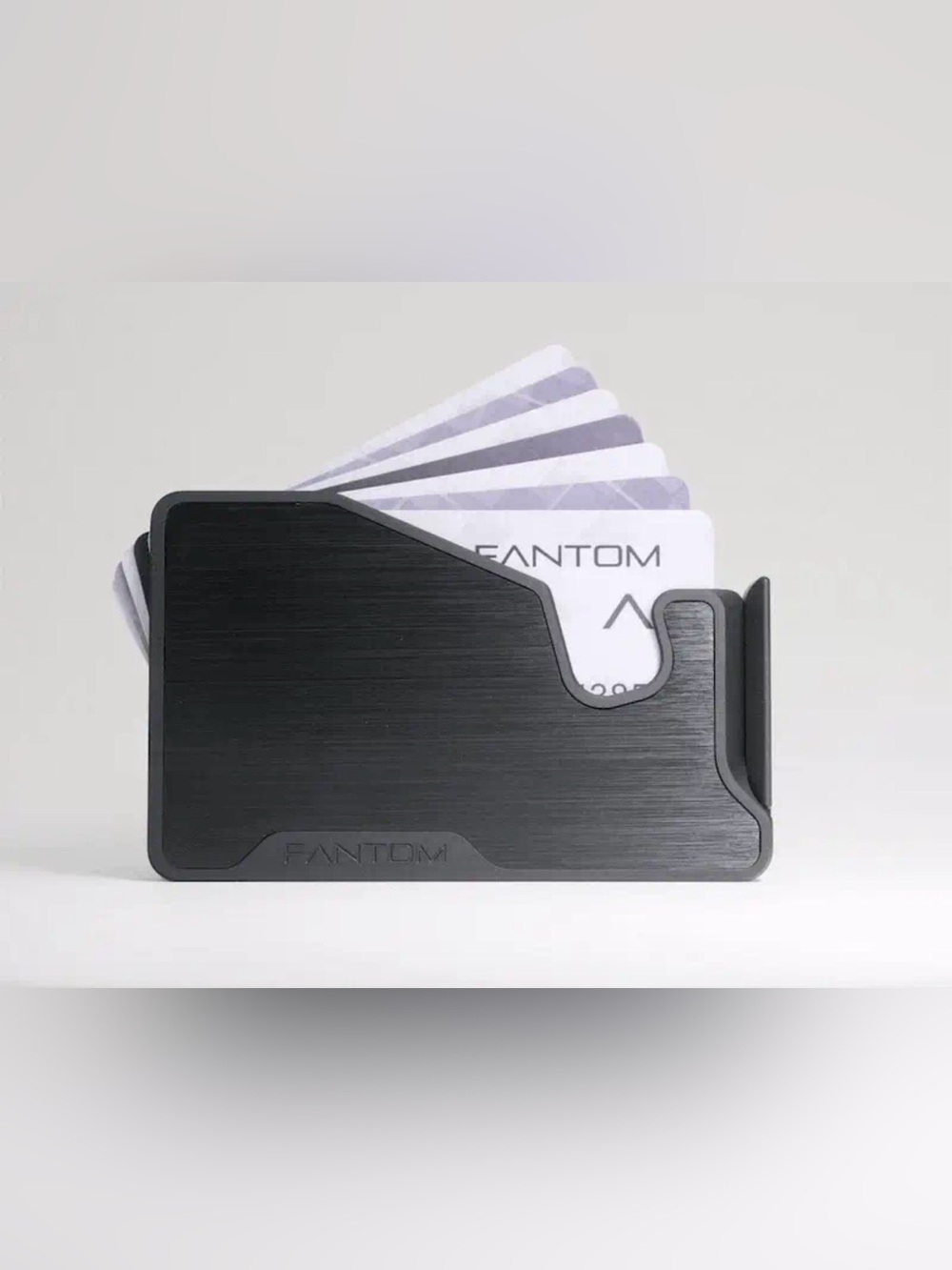 Fantom M MagSafe Fanning Wallet - Picture 1 of 5